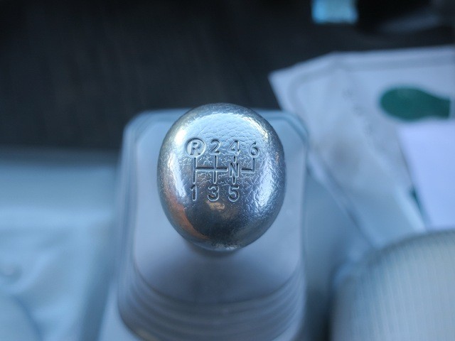 中古トラック 日野 デュトロ 3t冷凍バン