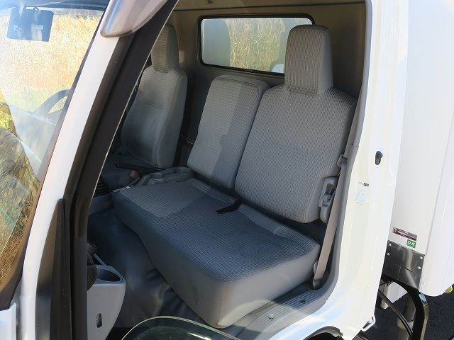 中古トラック 日野 デュトロ 3t冷凍バン