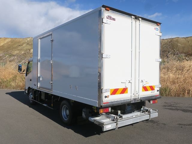 中古トラック 日野 デュトロ 3t冷凍バン