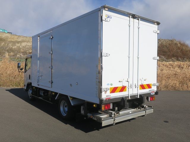 中古トラック いすゞ エルフ 3t冷凍バン