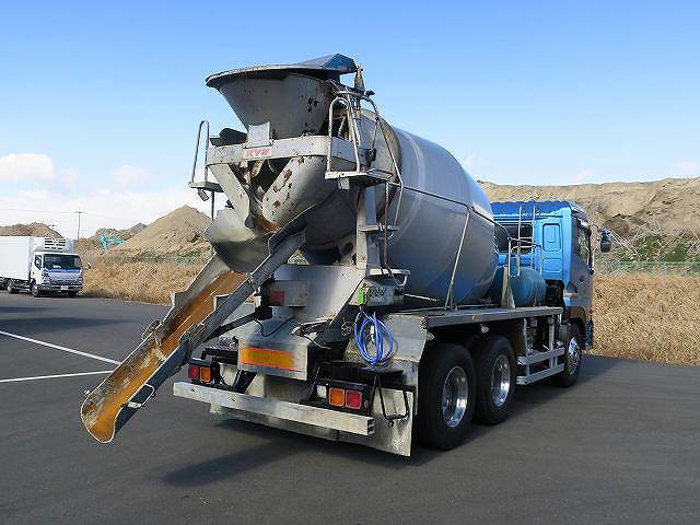 中古トラック UDトラックスコンクリートミキサー車 ＃4