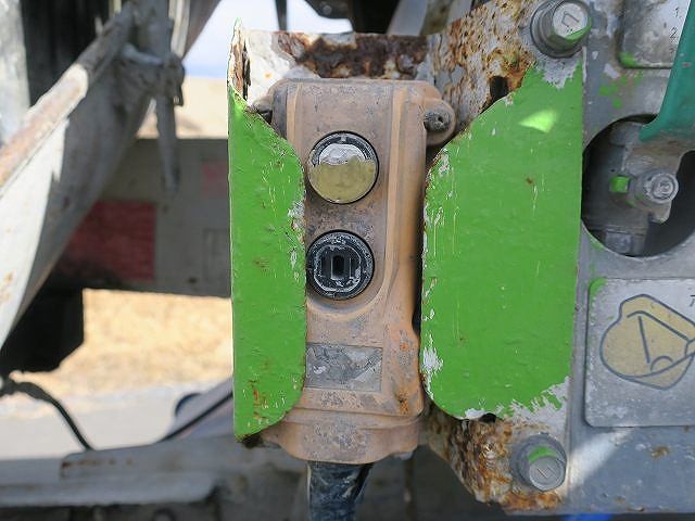 中古トラック UDトラックスコンクリートミキサー車 ＃8