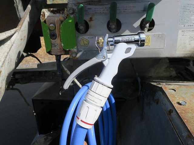 中古トラック UDトラックスコンクリートミキサー車 ＃9