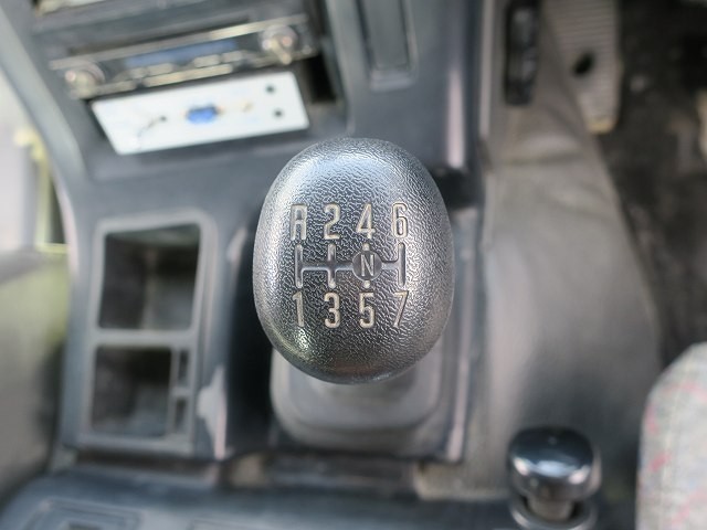 中古トラック いすゞコンクリートミキサー車 #20