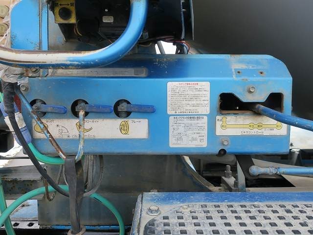 中古トラック いすゞコンクリートミキサー車 #8