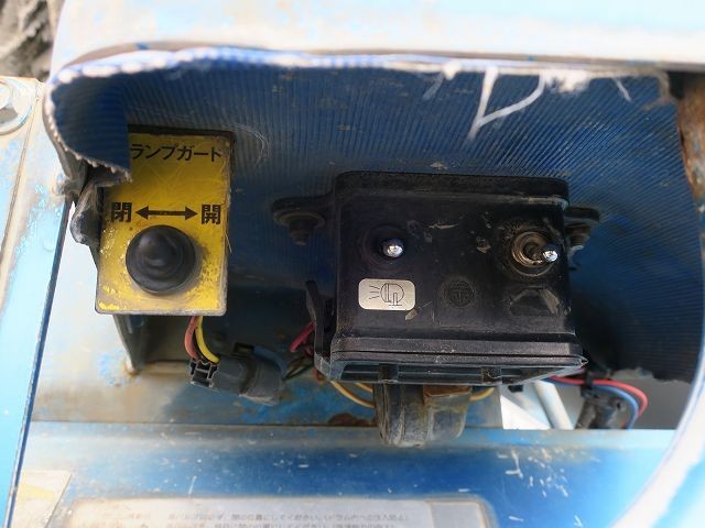 中古トラック いすゞコンクリートミキサー車 #9
