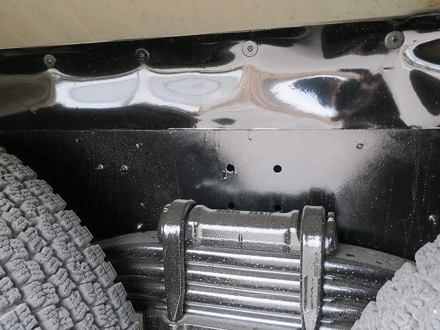 中古トラック UDトラックスコンクリートミキサー車 ＃13