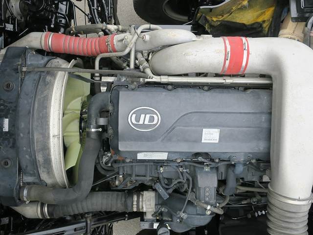 中古トラック UDトラックスコンクリートミキサー車 ＃14