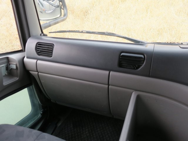 中古トラック UDトラックスコンクリートミキサー車 ＃17