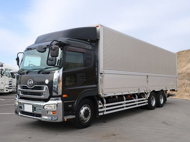[Vehicles for lease only] 2013 model UD Trucks Quon, large aluminum wing, high-floor 3-axle, storage PG
