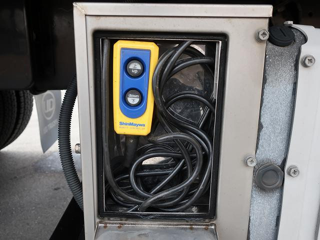 中古トラック UDトラックスアルミウィング ＃11