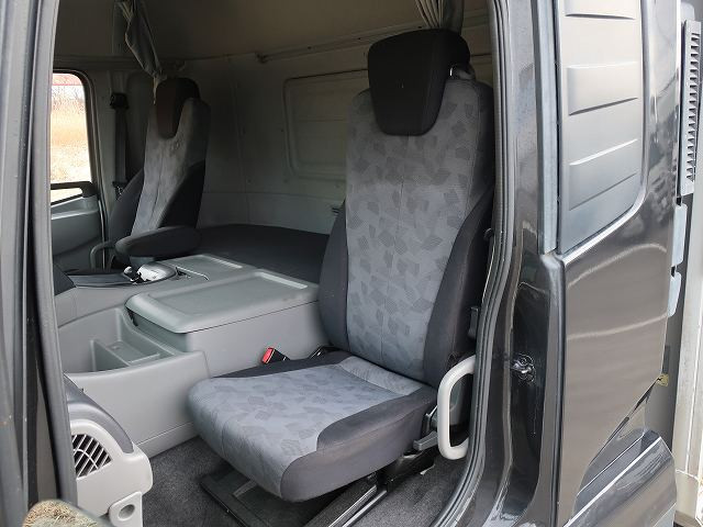 中古トラック UDトラックスアルミウィング ＃22