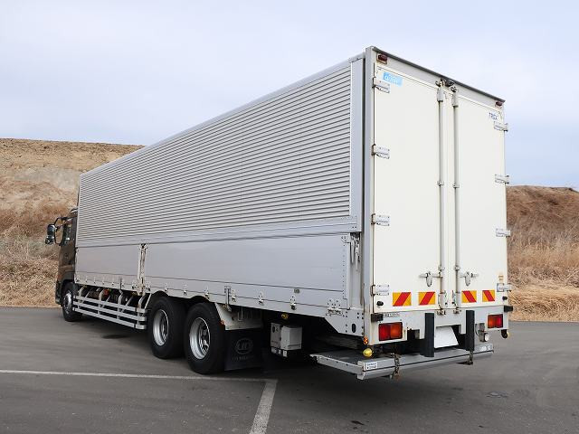 中古トラック UDトラックスアルミウィング ＃4