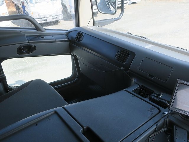 中古トラック 三菱ふそう スーパーグレート 大型ダンプ