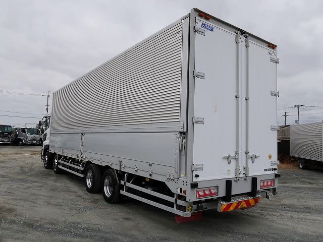 中古トラック UDトラックスアルミウィング ＃4