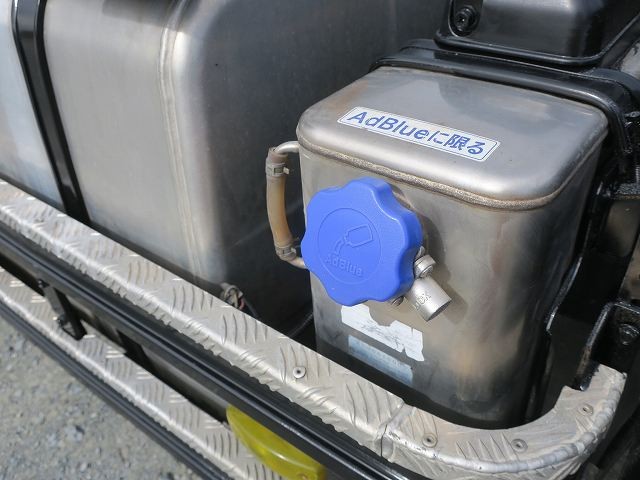 中古トラック UDトラックストラクタヘッド ＃11