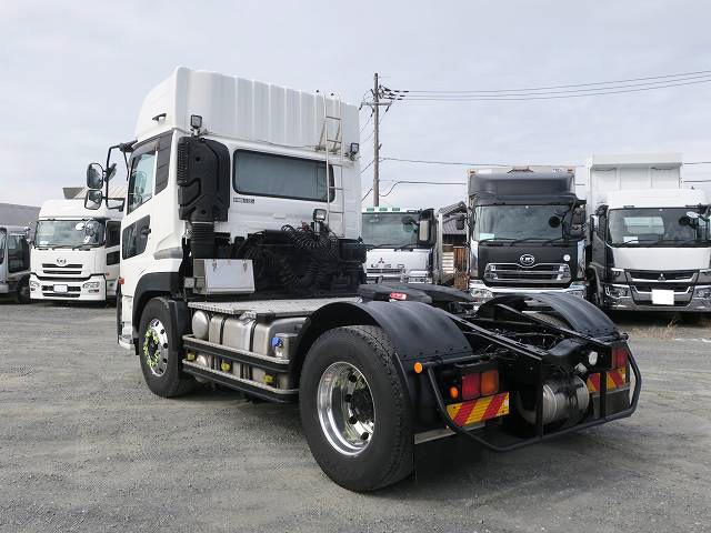 中古トラック UDトラックストラクタヘッド ＃4