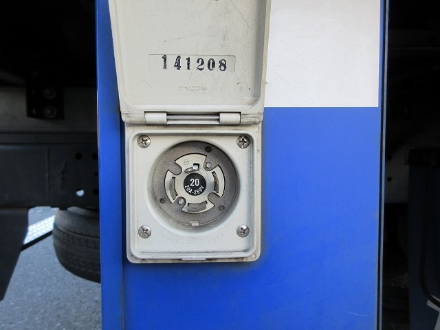 中古トラック 日野冷凍バン ＃9