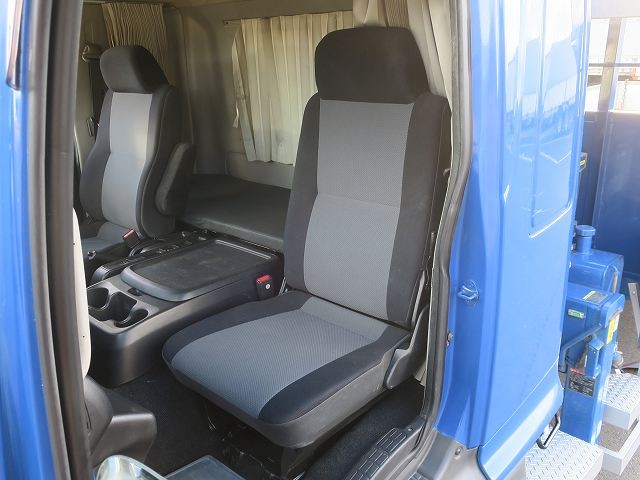 中古トラック 日野クレーン付 #21