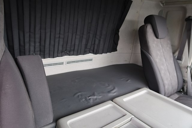 中古トラック UDトラックス粉粒体運搬車 ＃24