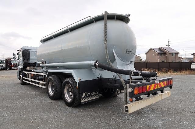 中古トラック UDトラックス粉粒体運搬車 ＃4
