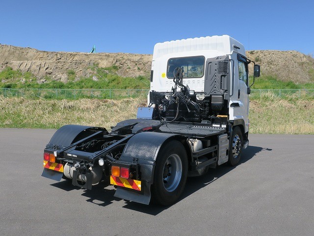 1/64 Scania Transport Vehicle White (トレーラーヘッド + セミ