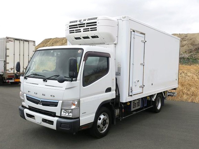 中古トラック 三菱ふそう キャンター 小型冷凍バン