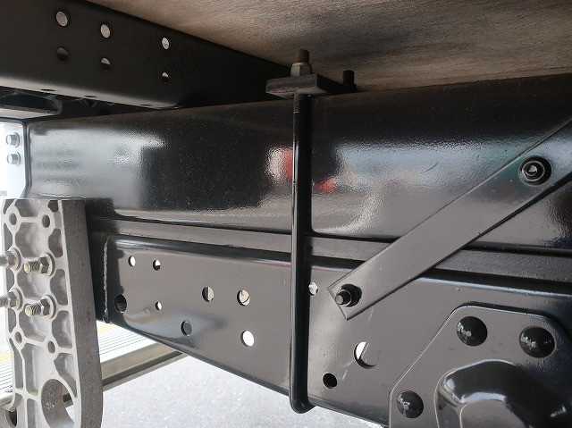 中古トラック いすゞアルミバン ＃8