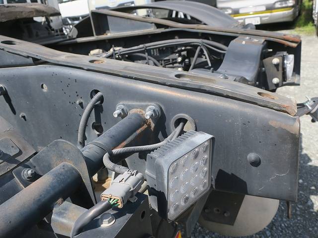 中古トラック UDトラックストラクタヘッド ＃12