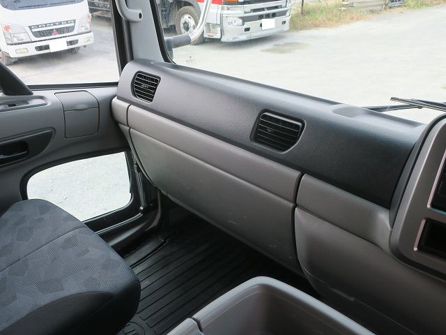 中古トラック UDトラックスアルミバン ＃15