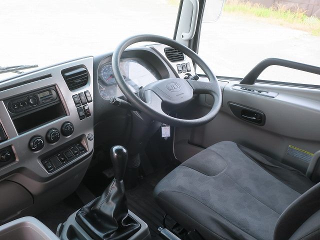 中古トラック UDトラックスアルミバン ＃16