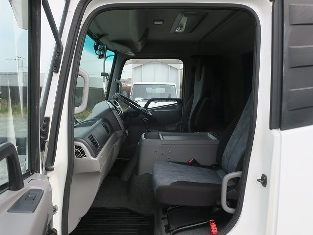 中古トラック UDトラックスアルミバン ＃22