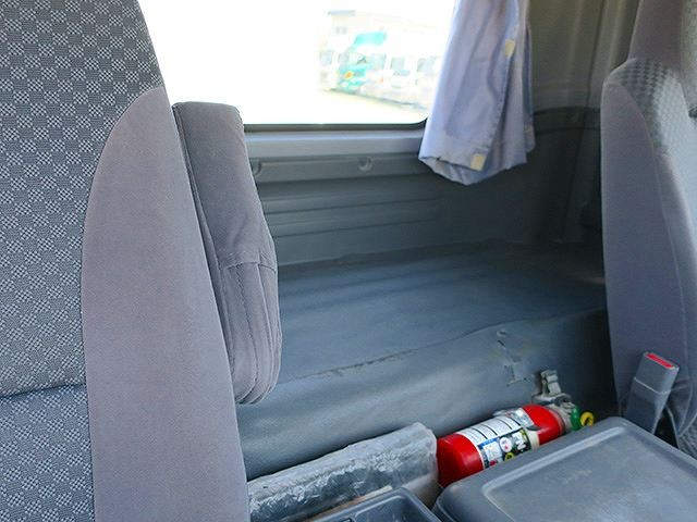 中古トラック いすゞコンクリートミキサー車 ＃23