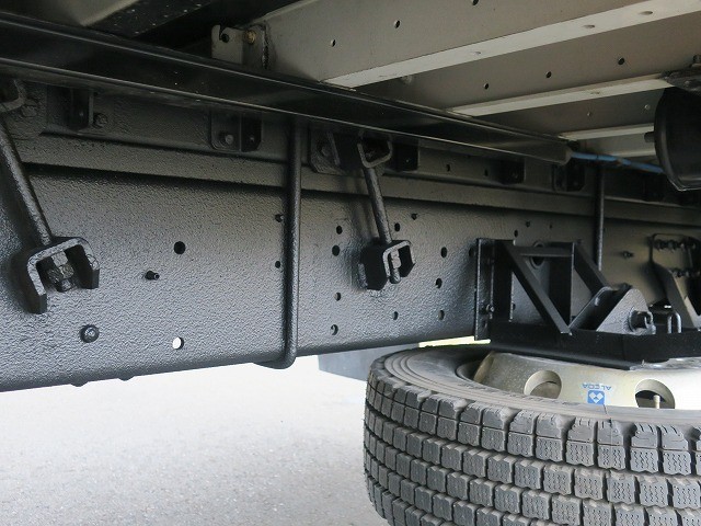 中古トラック UDトラックスアルミウィング ＃11