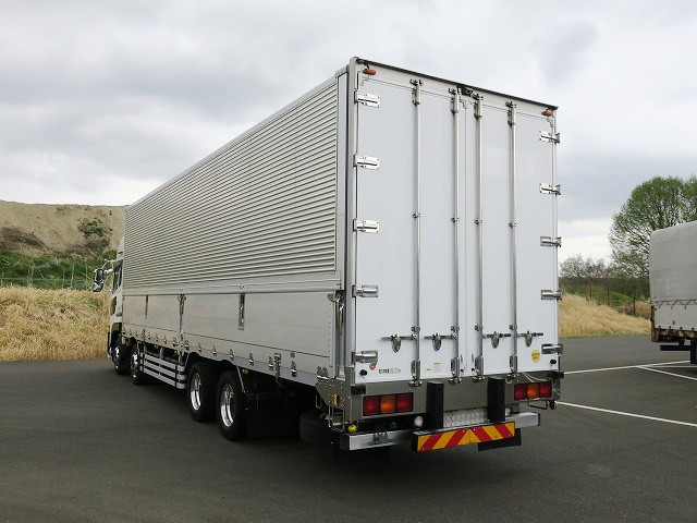 中古トラック UDトラックスアルミウィング ＃4