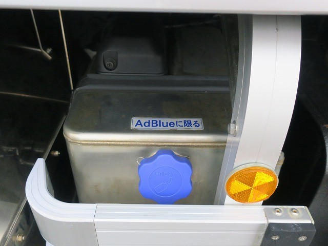 中古トラック UDトラックスアルミウィング ＃10