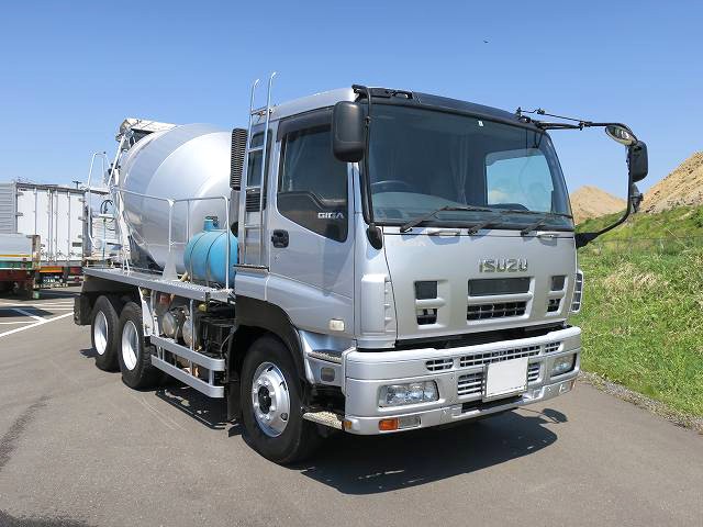 中古トラック いすゞコンクリートミキサー車 ＃2