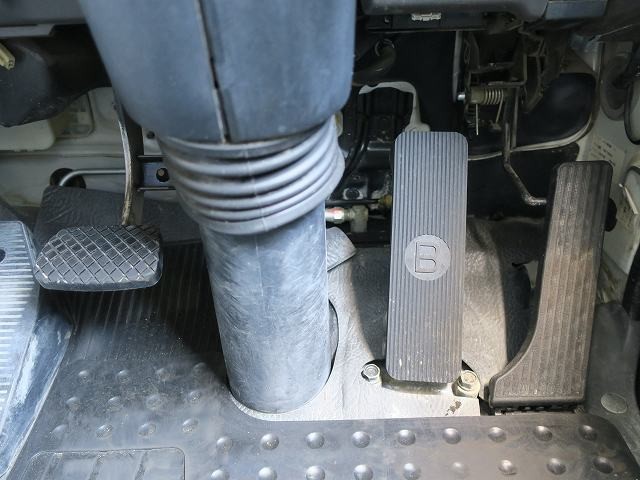 中古トラック いすゞコンクリートミキサー車 ＃21