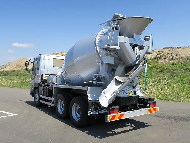 中古トラック いすゞコンクリートミキサー車 #4