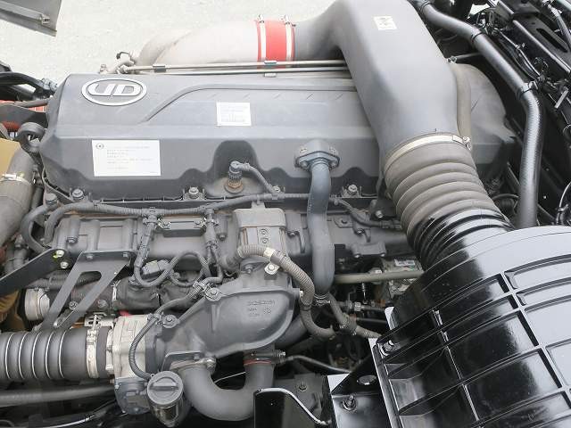 中古トラック UDトラックストラクタヘッド ＃14