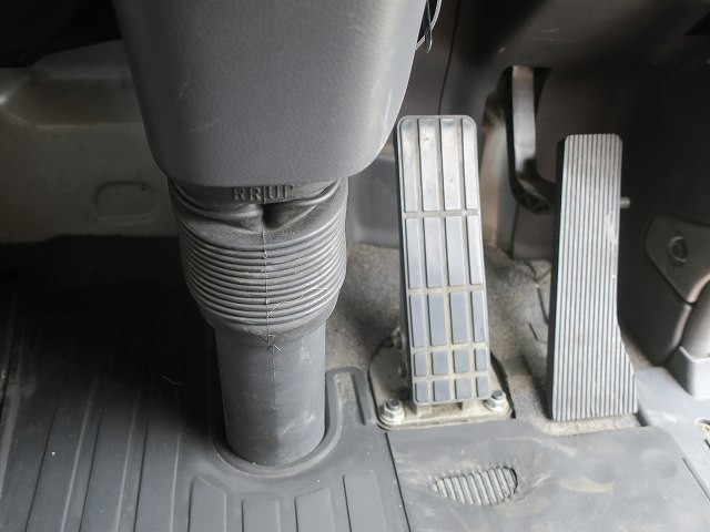 中古トラック UDトラックストラクタヘッド ＃22