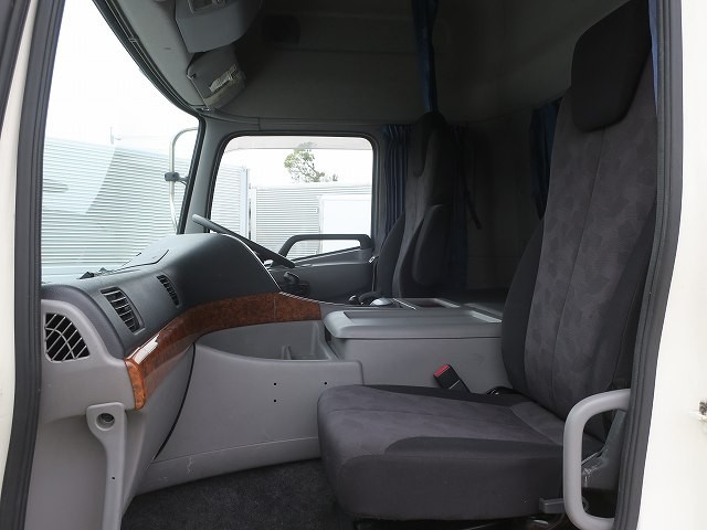 中古トラック UDトラックストラクタヘッド ＃23