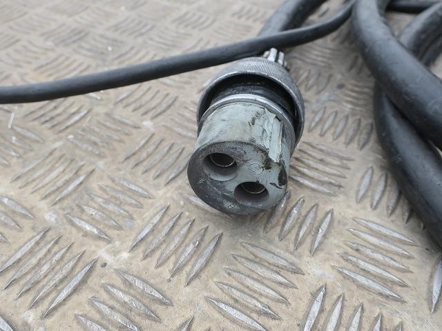 中古トラック UDトラックストラクタヘッド ＃10