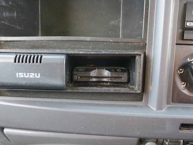 中古トラック いすゞアルミバン ＃19