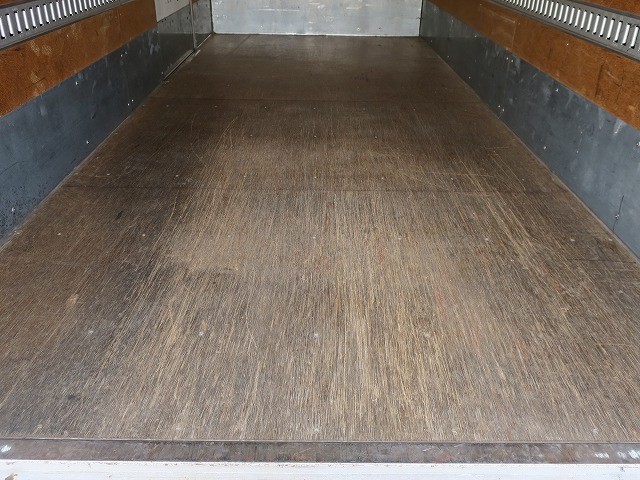 中古トラック いすゞアルミバン ＃6