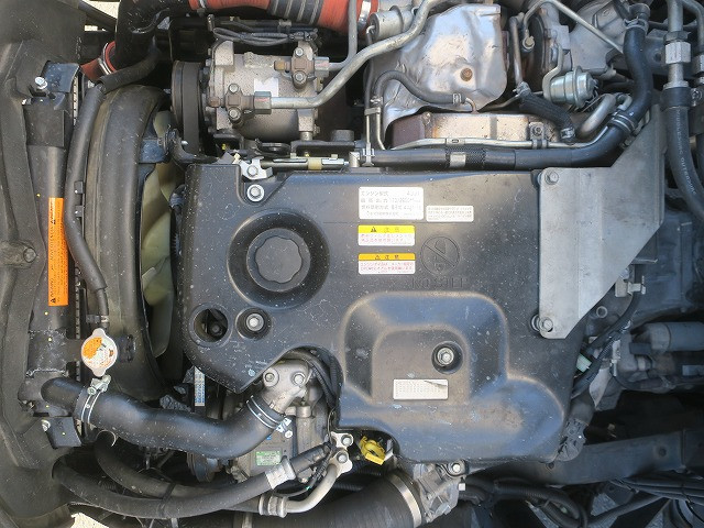 中古トラック いすゞ冷凍バン ＃12