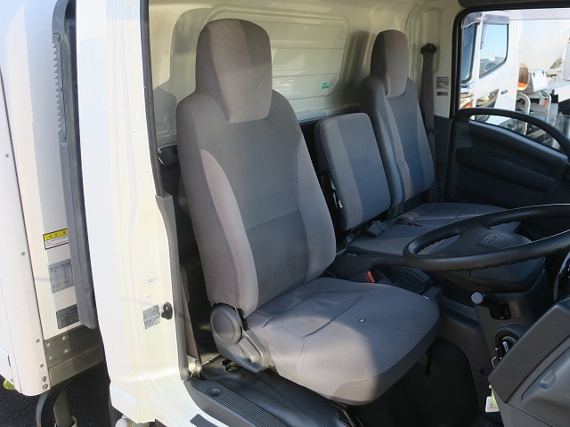 中古トラック いすゞ冷凍バン ＃15