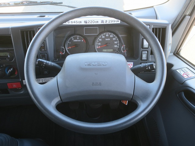 中古トラック いすゞ冷凍バン ＃18