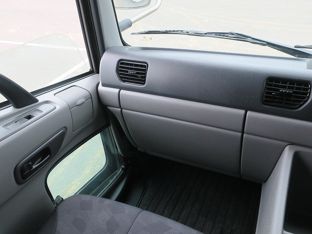 中古トラック UDトラックストラクタヘッド #15