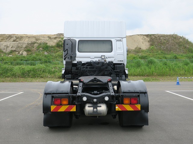 中古トラック UDトラックストラクタヘッド ＃5